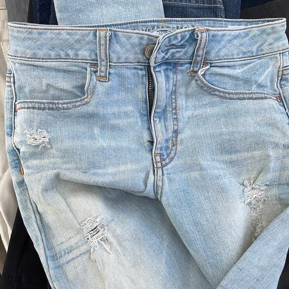 American Eagle jeans size 4